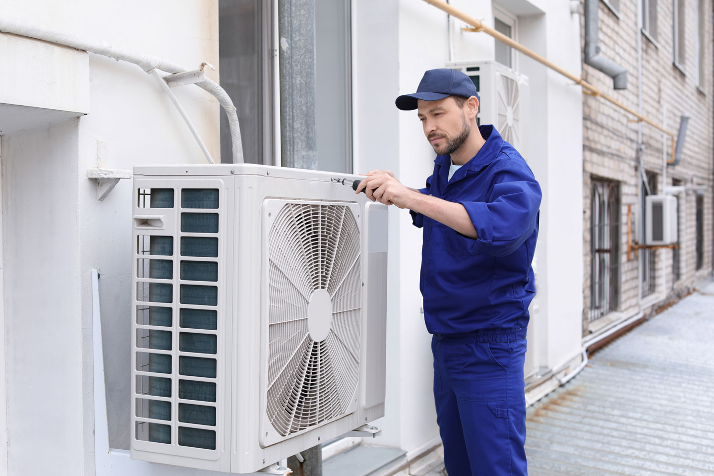 How to become a licensed HVAC contractor? post thumbnail image